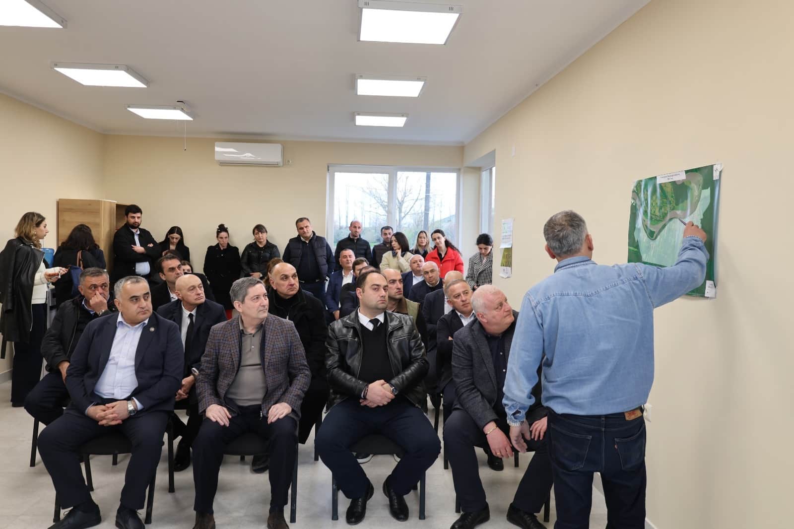 ხობის მუნიციპალიტეტის სოფელ შავღელეში სადრენაჟო სისტემის მოდერნიზაციის პროექტის პრეზენტაცია გაიმართა