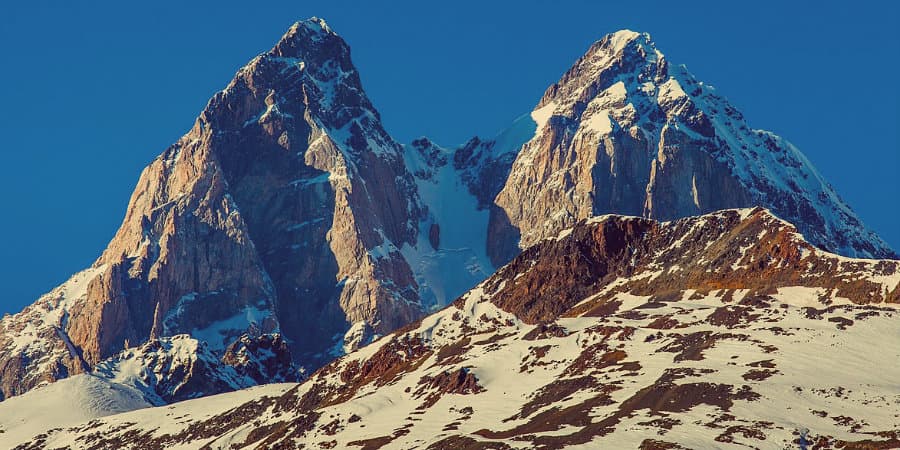 უშბაზე ორი ადამიანის ცხედარი იპოვეს