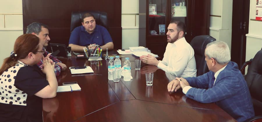 სენაკის მერიაში შინმოვლის სერვისის განვითარებისა და დანერგვის შესაძლებლობებზე იმსჯელეს