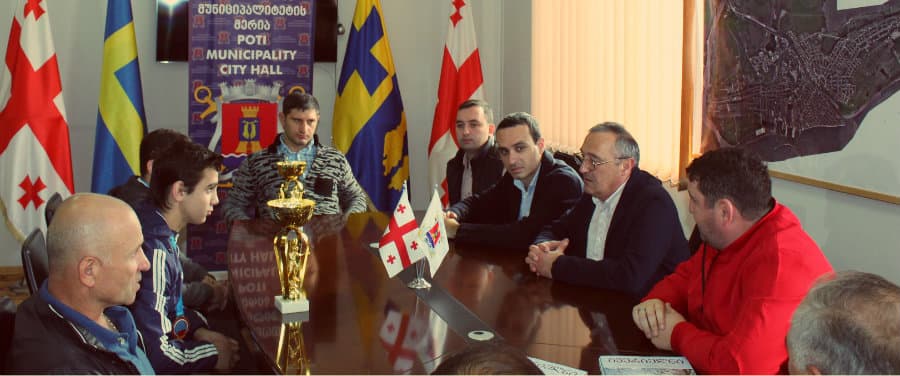 ფოთის მერი ანაპაში გამარჯვებულ მოკრივეებს შეხვდა