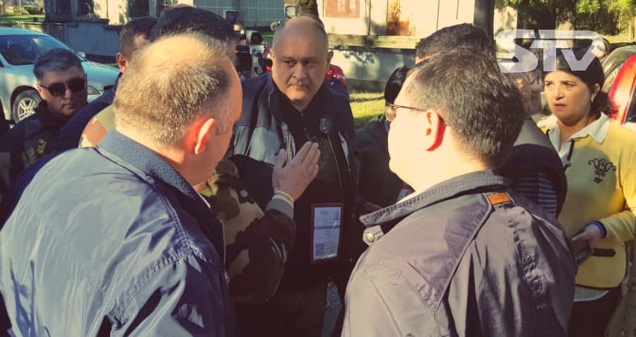 ზუგდიდში, ორსანტიას საარჩევნო უბანთან პოლიცია გამოიძახეს