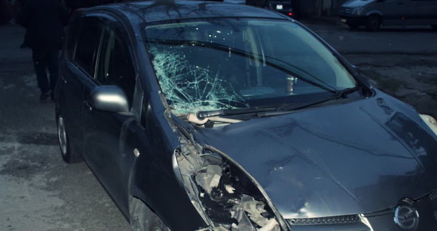 ფოთში სტიქია მძვინვარებს. ქარის სიჩქარე 30მ/წმ-ს აღემატება [ფოტო]