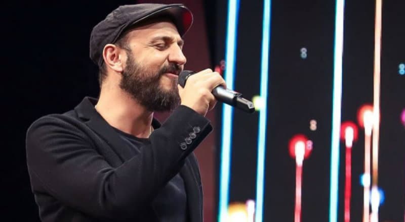 სტეფანე ზუგდიდში სოლო კონცერტს მართავს (Live video)