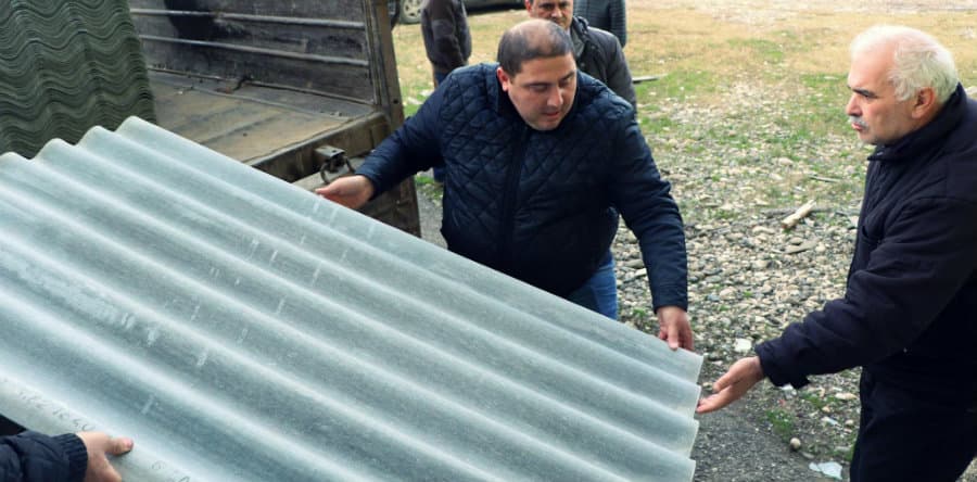 სენაკში, დაზარალებულ მოსახლეობაზე სამშენებლო მასალების გაცემის პროცესი დაიწყო