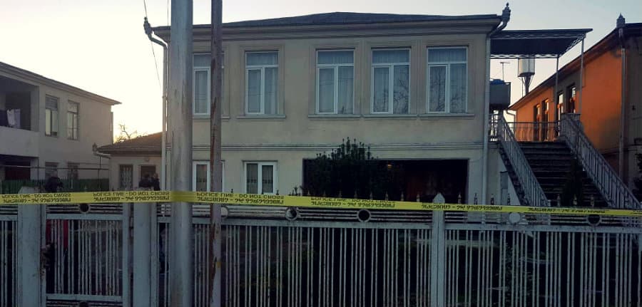 ზუგდიდში 55 წლის მამაკაცმა სიცოცხლე თვითმკვლელობით დაასრულა