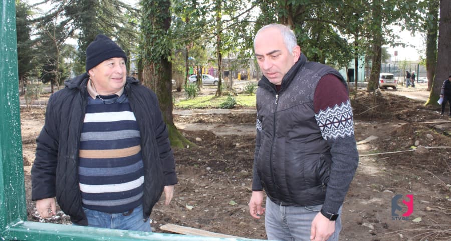 წალენჯიხაში მიმდინარე სარეაბილიტაციო სამუშაოები მუნიციპალიტეტის მერმა დაათვალიერა