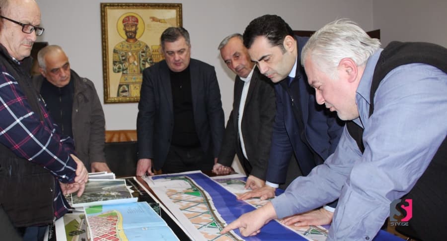 გუბერნატორი ფოთში კუნძულის და კოლიმბარის უბნების განვითარების საპროექტო წინადადებებს გაეცნო