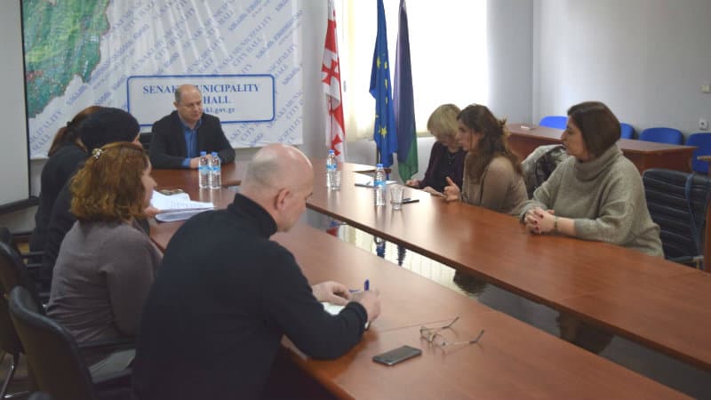 ,,World Vision საქართველოს” წარმომადგენლებმა სენაკში სამუშაო შეხვედრა გამართეს