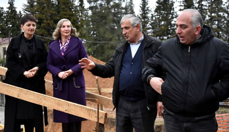 ნინო ვიბლიანი ეწერში საჯარო სკოლის მშენებლობის პროცესს გაეცნო