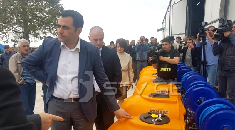 სამეგრელოში თხილის შესაწამლი აპარატების დარიგება დაიწყო