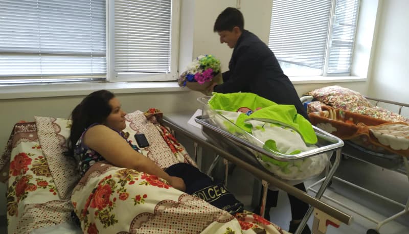 ჯვარის სასწრაფო სამედიცინო დახმარების მანქანაში პატარაა გოგო დაიბადა