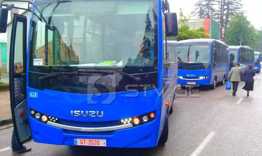 ზუგდიდში ახალი ლურჯი ავტობუსები გამოჩნდა