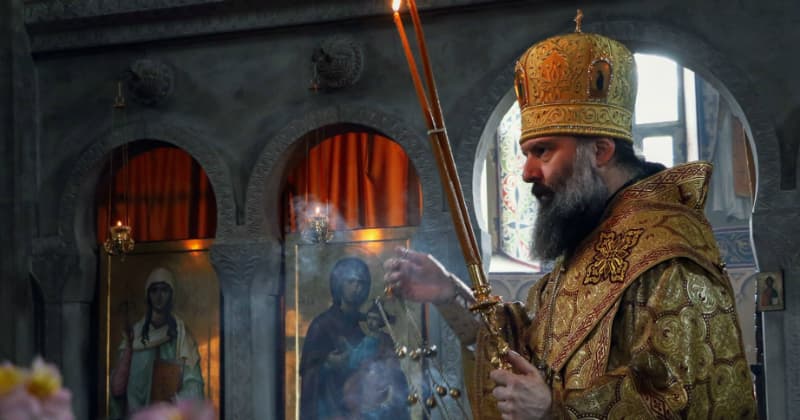 პატრიარქის მოსაყდრემ სენაკში სადღესასწაულო წირვა აღავლინა