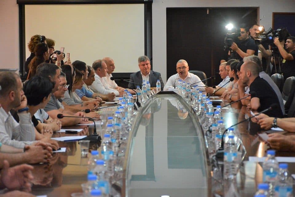 ზუგდიდის საკრებულომ ახლად არჩეული მერის გიორგი შენგელიას უფლებამოსილება სცნო