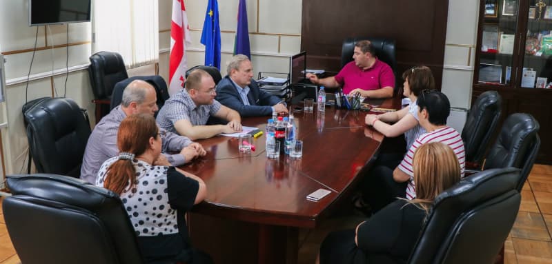 სენაკის მერთან საინფორმაციო შეხვედრა გაიმართა