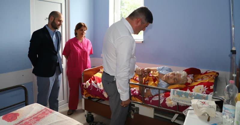 გიორგი შენგელიამ დაზარალებული პირები საავადმყოფოში მოინახულა