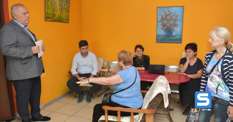 ხელისუფლების წარმომადგენლები უფასო სასადილოში არსებულ ვითარებას გაეცნენ