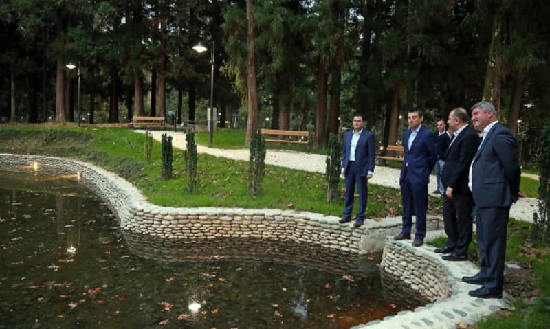 გიორგი გახარია ზუგდიდის ბოტანიკური ბაღის სარეაბილიტაციო სამუშაოებს გაეცნო