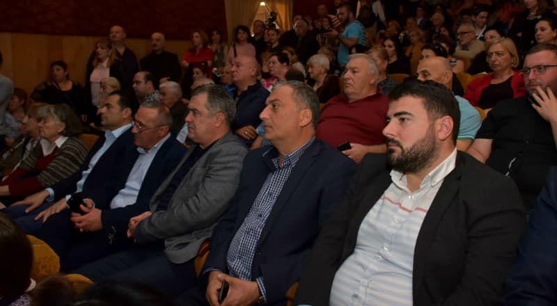 ფოთის მერიამ განსახორციელებელი მასშტაბური პროექტები მოსახლეობას გააცნო