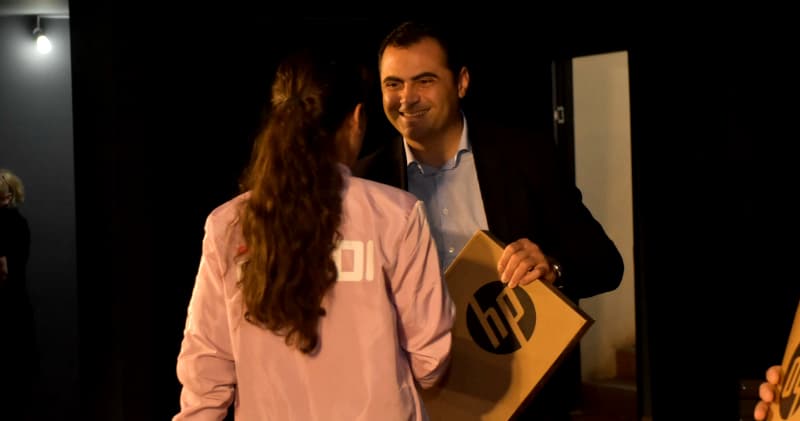 ზუგდიდის, წალენჯიხის და ჩხოროწყუს საჯარო სკოლების მოსწავლეებს კომპიუტერები გადაეცათ