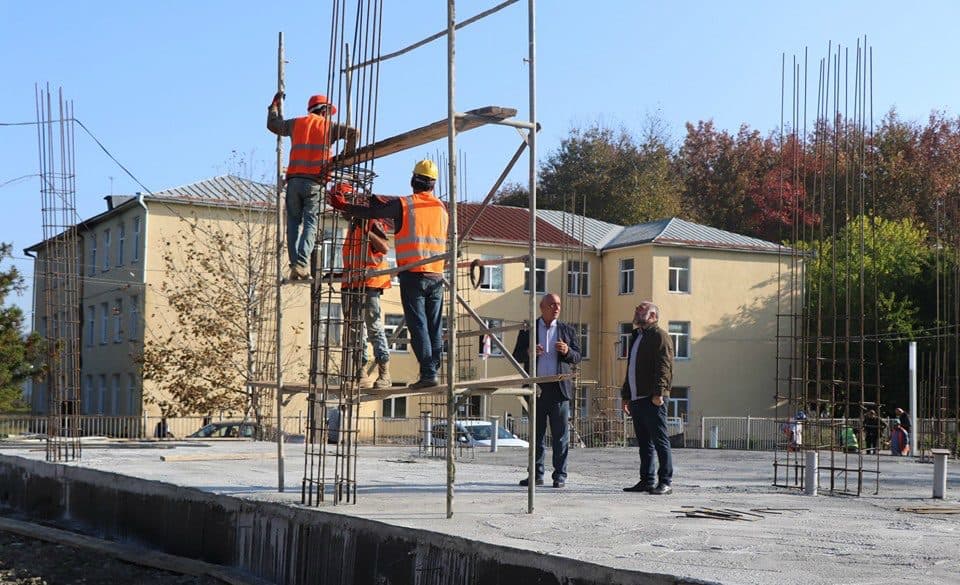 ხობის მერი საზოგადოებრივი ცენტრის მშენებლობის პროცესს გაეცნო