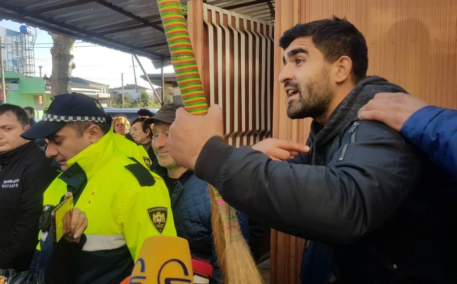 ხობში ნაციონალებს ცოცხები დაახვედრეს