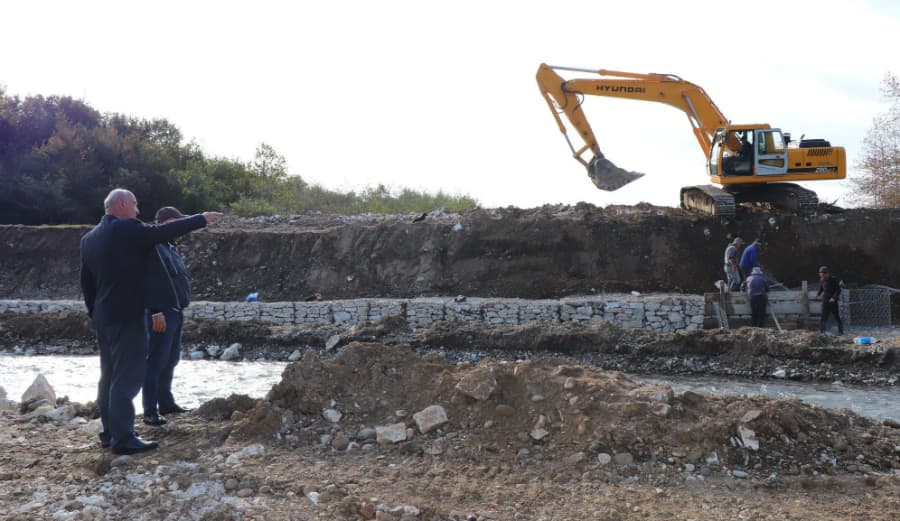 ხობის მუნიციპალიტეტის სოფელ გაღმა საჯიჯაოში ხიდის რეაბილიტაცია მიმდინარეობს