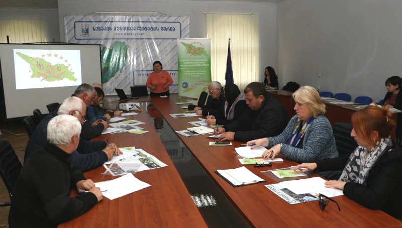 ,,ფერმერთა მონაწილეობის ხელშეწყობა პოლიტიკურ პროცესებში“ -შეხვედრა სენაკის მერიაში (R)