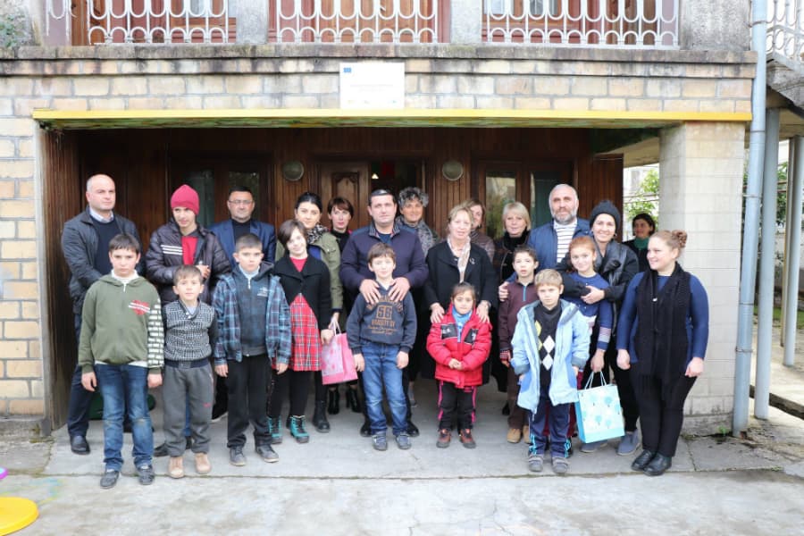 ხობში შშმ პირთა საერთაშორისო დღე აღნიშნეს (R)