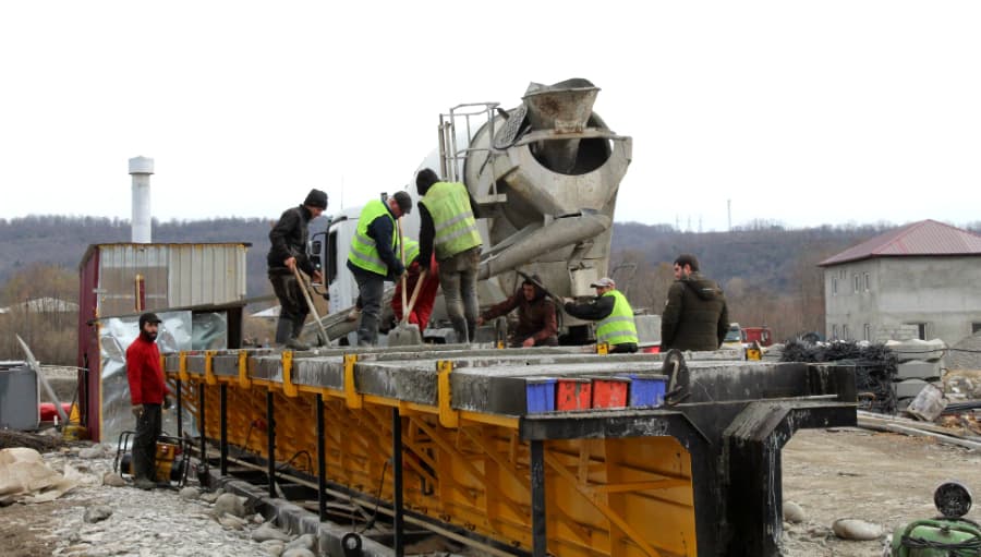 წალენჯიხა-ლია-ფახულანის საავტომობილო ხიდის მშენებლობა მიმდინარეობს