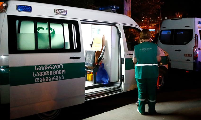 ზუგდიდის ინფექციურ საავადმყოფოში, გვიან ღამით, 67 წლის მამაკაცი შეიყვანეს