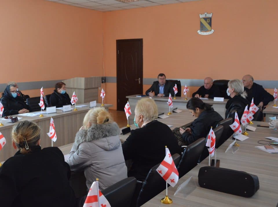 ჩხოროწყუს მერიაში კორონავირუსის პრევენციის საკითხებზე შეხვედრა გაიმართა