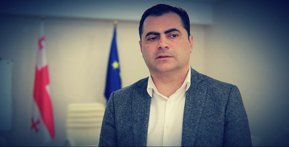 გუბერნატორი ,,ნაციონალური მოძრაობის“ ქმედებას უპასუხისმგებლოს, მავნებლურს და ვირუსის გავრცელებისთვის ხელის შეწყობას უწოდებს