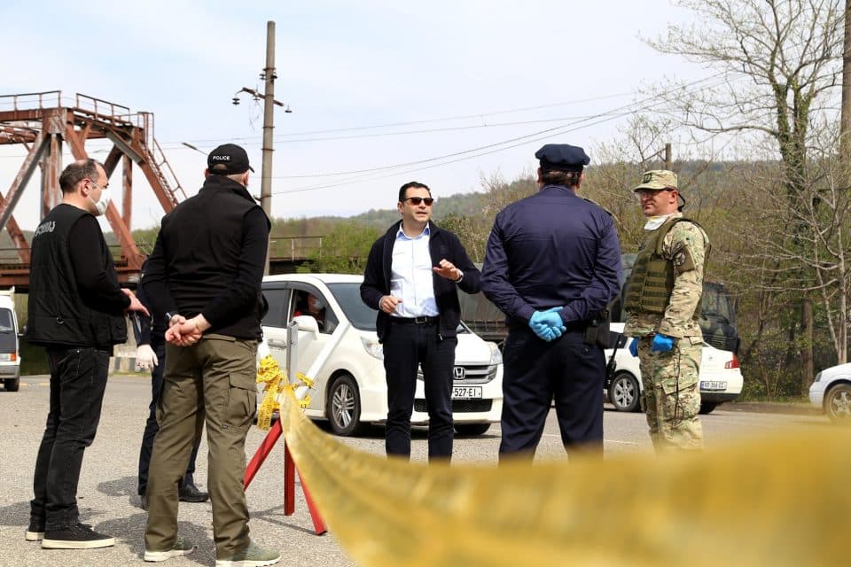 სამეგრელო ზემო სვანეთის გუბერნატორი ფოთის ორივე შემოსასვლელში განთავსებული ბლოკ-პოსტების ფუნქციონირებას გაეცნო