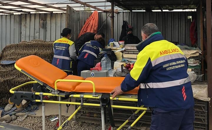 ზუგდიდში, ნიკოლაძის ქუჩაზე გარე ვაჭრობის ობიექტს შლიან