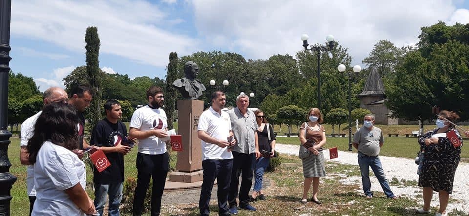 “თავისუფალი საქართველოს” ლიდერმა კახა კუკავამ, ზუგდიდში წინასაარჩევნო კამპანია დაიწყო