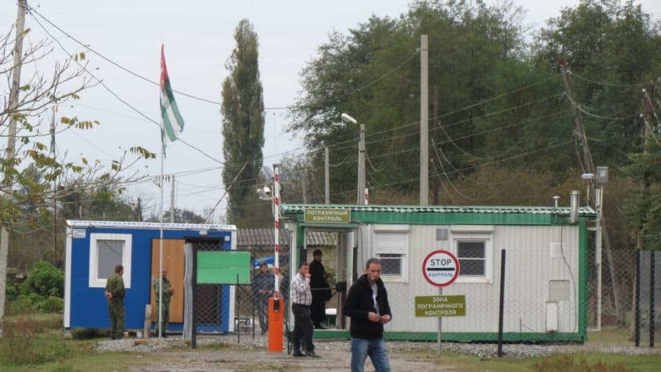 ოკუპანტების მიერ 7 ივნისს სოფელ მუჟავადან გატაცებული 3 ადამიანი თავისუფალია