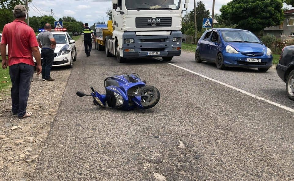 ფოთში, მოტოციკლით მოძრავი მძღოლი მალთაყვის ხიდიდან გადავარდა