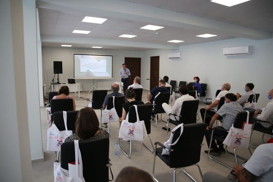 ბიზნესომბუდსმენმა ზუგდიდში, ადგილობრივი ბიზნესის წარმომადგენლებთან შეხვედრა გამართა