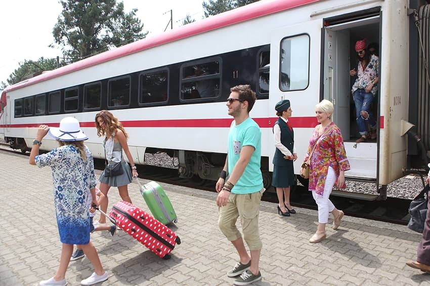 ზუგდიდი-თბილისის ჩქაროსნული მატარებლის მგზავრები თვითიზოლაციაში არიან