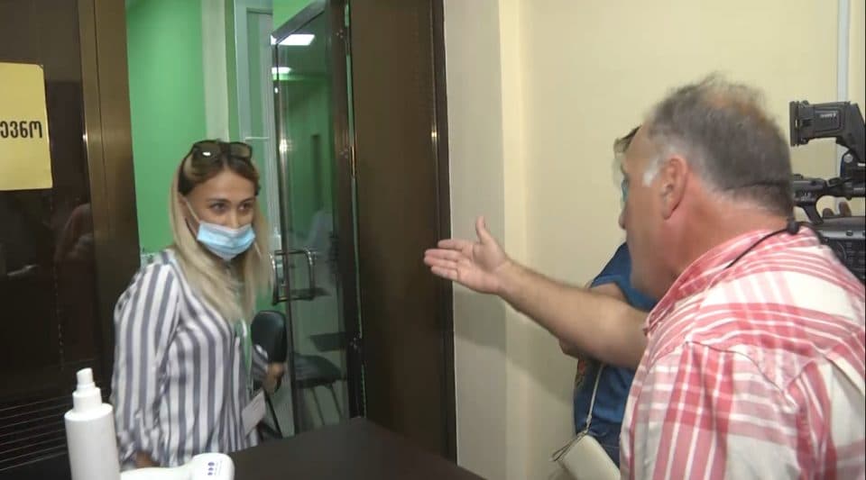 ზუგდიდის საოლქო საარჩევნო კომისიას მუშაობის შესაძლებლობას არ აძლევენ