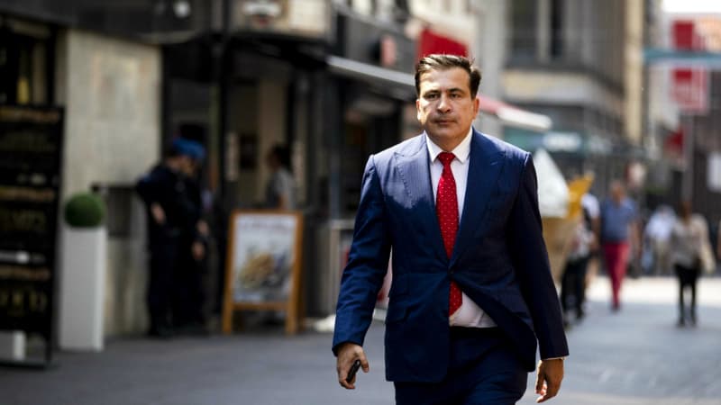 მიხეილ სააკაშვილს კოალიციის, “პოლიტიკური პარტიებისა და პარტიუკების” არ ჯერა