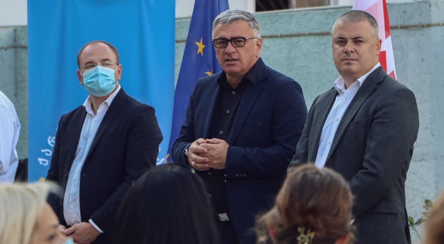 ირაკლი ხახუბია: ხარისხიანი ჯანდაცვის განვითარება და ექიმების შრომის პირობებზე ზრუნვა ჩვენი გუნდისთვის პრიორიტეტული საკითხია