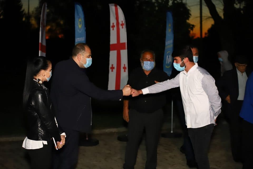 ირაკლი ჩიქოვანმა მოსახლეობასთან შეხვედრები ჭითაწყარში, რიყესა და ნაწულუკუში გამართა