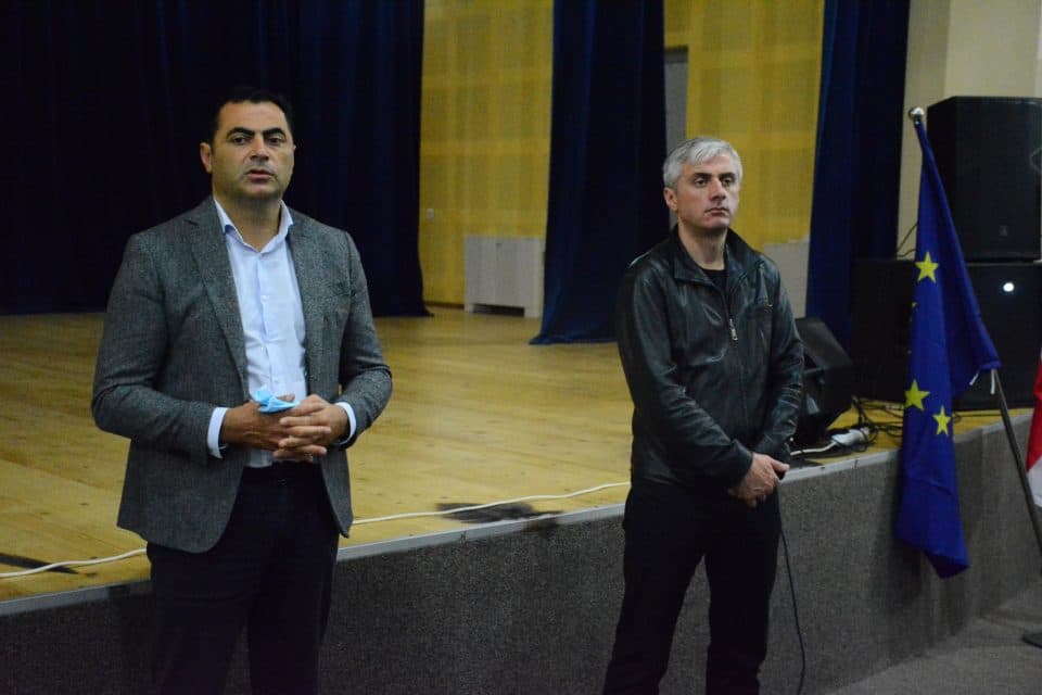 ალექსანდრე მოწერელია წალენჯიხაში ექიმებს შეხვდა