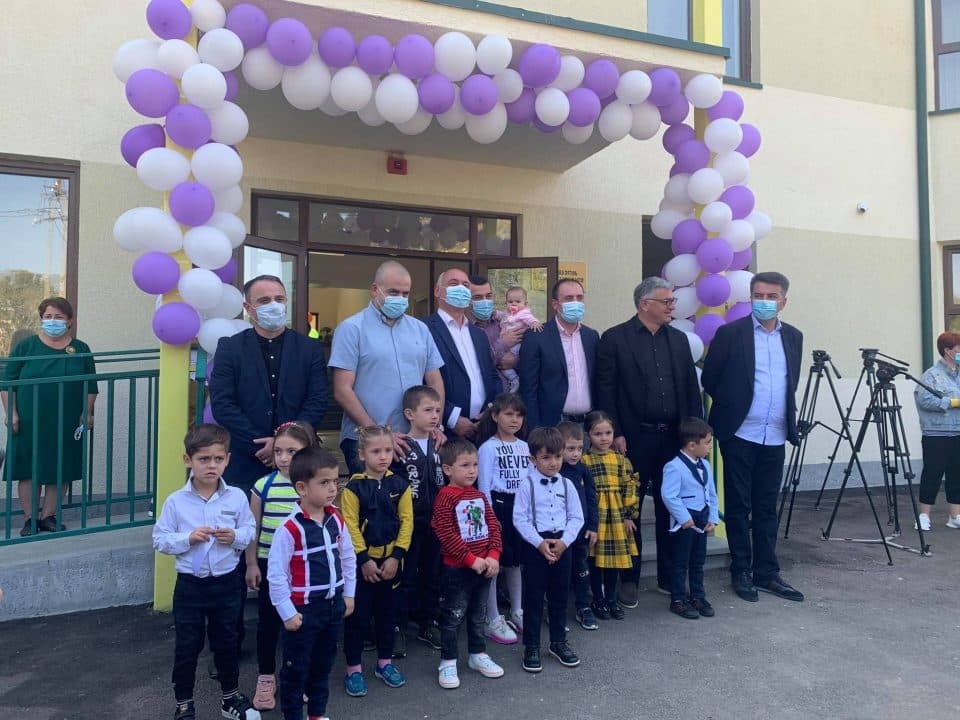 ძველ ხიბულაში ფონდ „ქართუ“-ს მიერ აშენებულმა საბავშვო ბაღმა დღეს პირველი აღსაზრდელები მიიღო