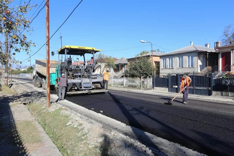 ზუგდიდის ცენტრალურ გზებზე მასშტაბური სამუშაოები ხორციელდება