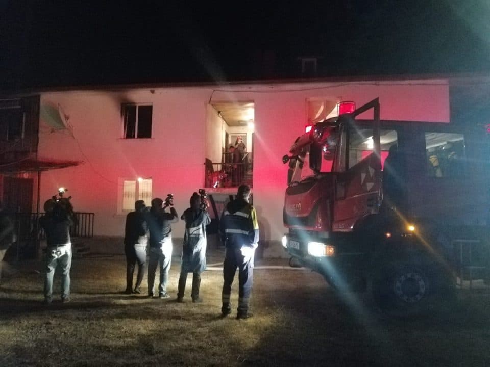 სოფელ ონარიაში ჯიქიების საცხოვრებელ სახლს ცეცხლი გაუჩნდა