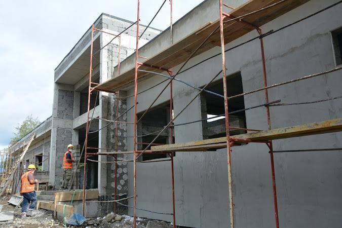 ჩხოროწყუს მუნიციპალიტეტში 60 მოსწავლეზე გათვლილი ახალი სკოლის მშენებლობა მიმდინარეობს