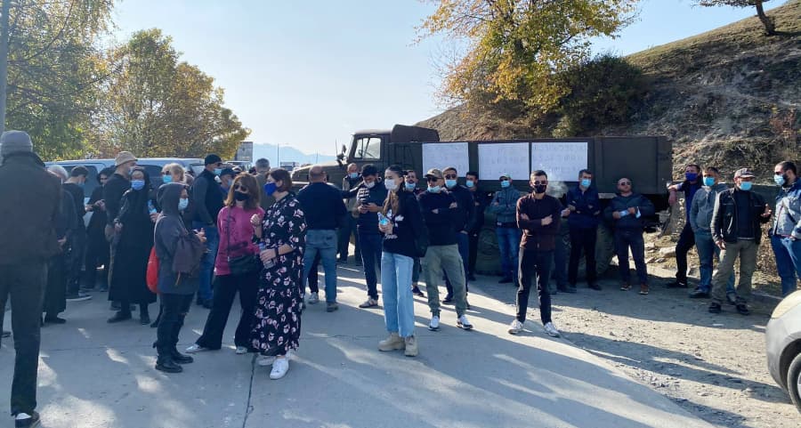 მესტიაში არჩენების ჩაშლით იმუქრებიან – ადგილობრივები დაკავებული 4 პირის გათავისუფლებას ითხოვენ